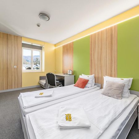 Elemels Planet Bed & Breakfast Устрон Екстериор снимка