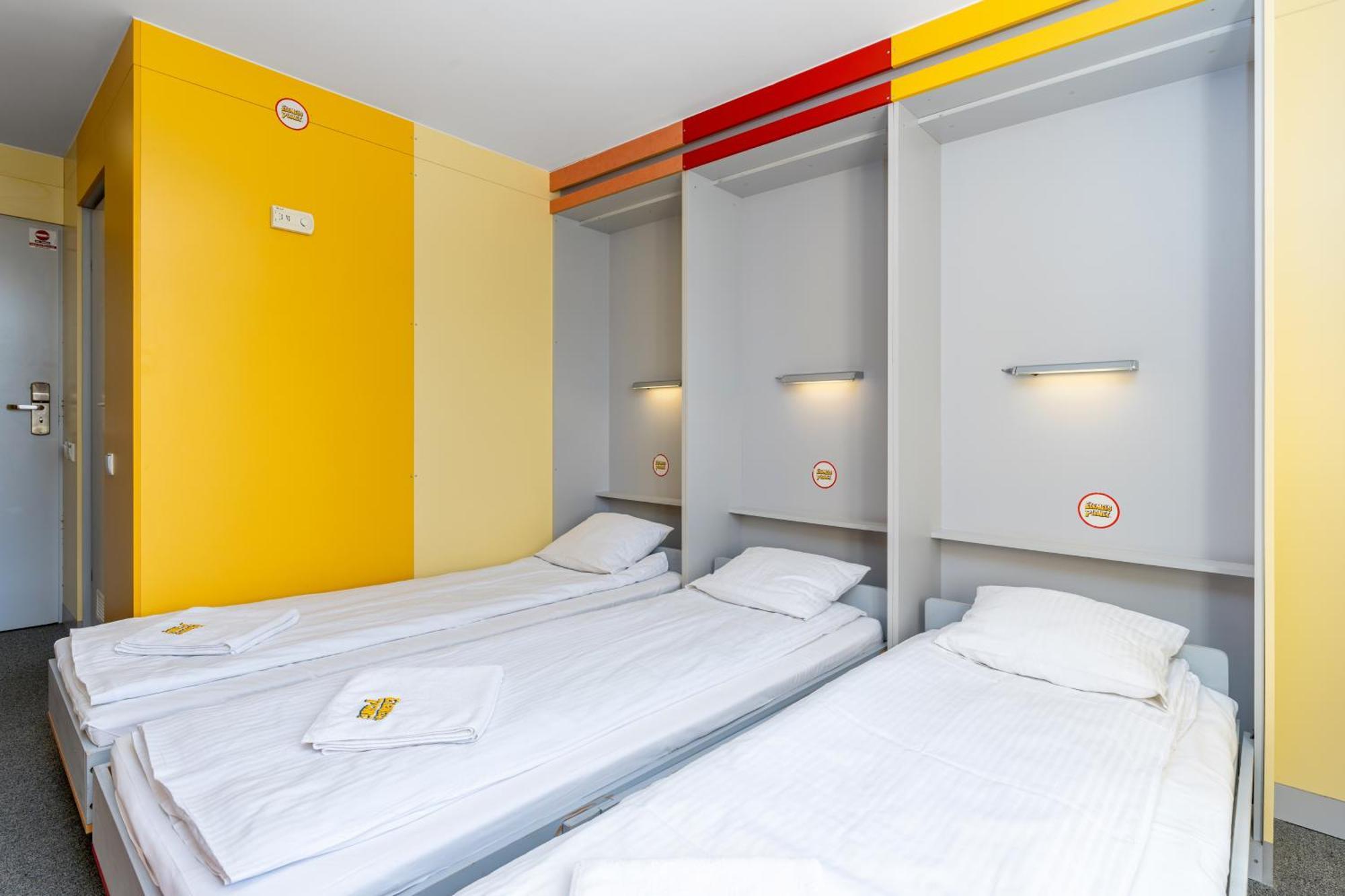 Elemels Planet Bed & Breakfast Устрон Екстериор снимка